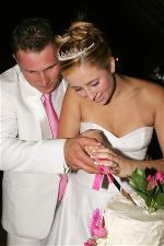 responsive-web-design-brideliness-00092-allure-romance